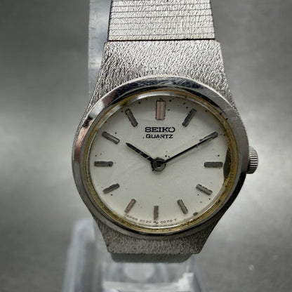 Seiko Watch Women 18mm Silver Dial Silver Tone Round 2C20-0020 New Battery1