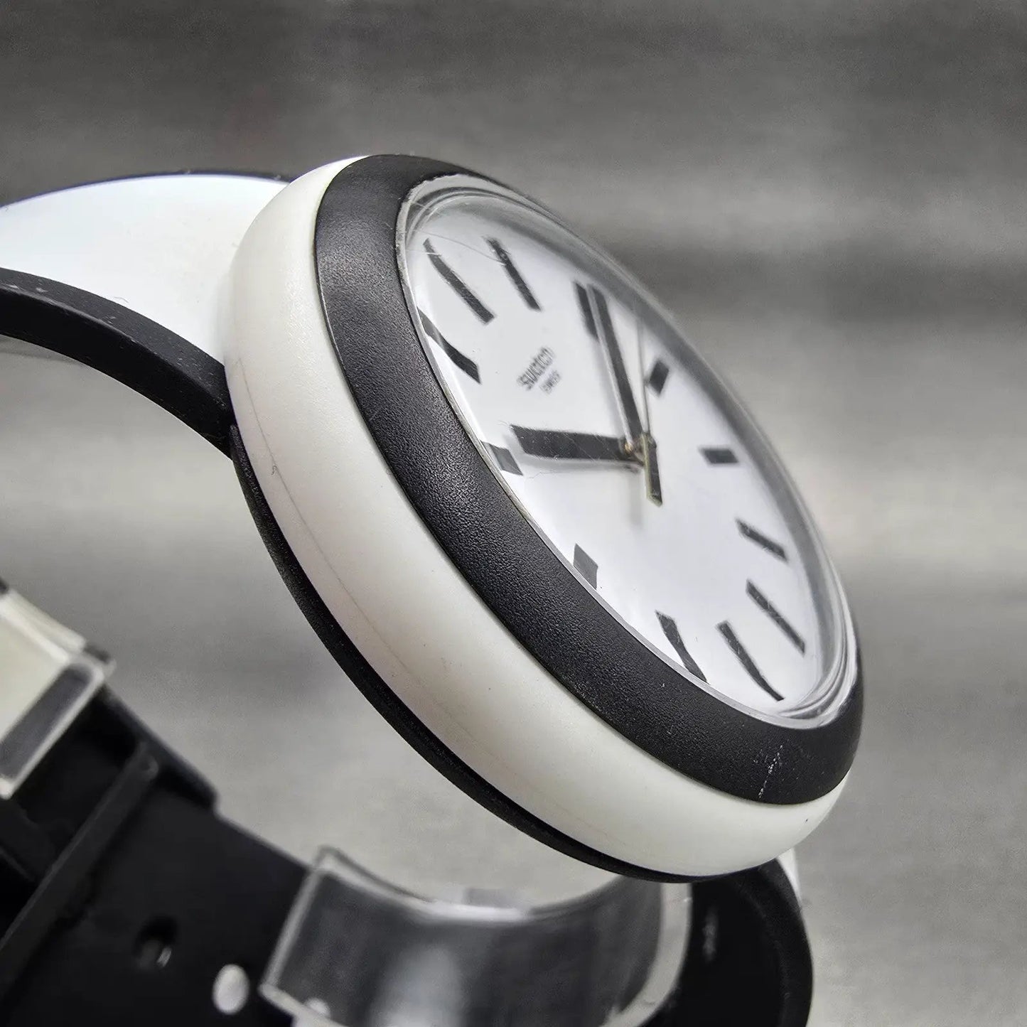 Swatch POPMOVING Watch Men 45mm White Dial Two Tone Round PWN100 New Battery3
