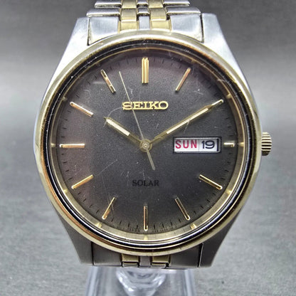 Seiko Solar Watch Men 37mm Gray Dial Two Tone Daydate Round V158-0AA0 Runs JP450