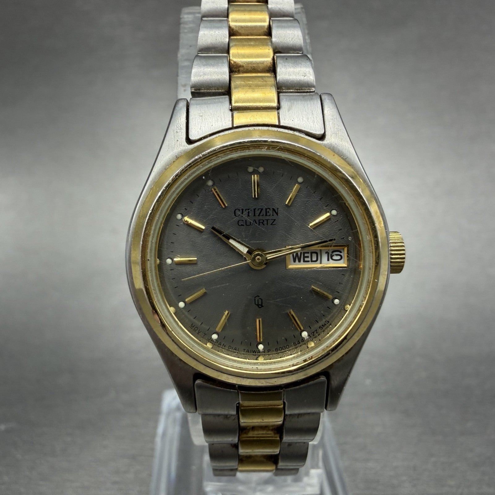 Citizen CQ Watch Women 24mm Gray Dial Two Tone Daydate 6000-K04069 New BatteryAB0