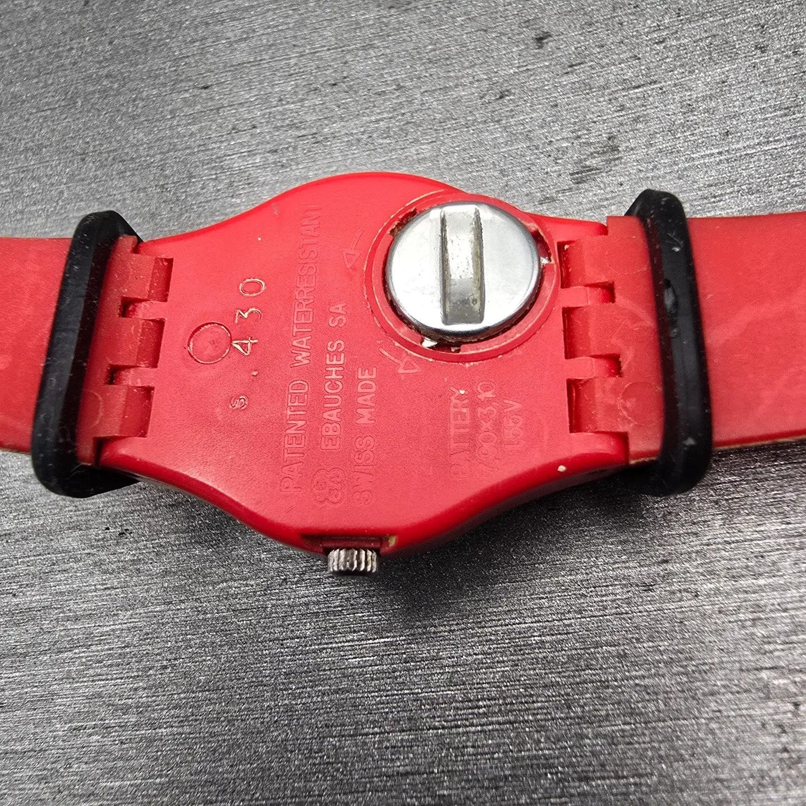 Swatch Squiggly Watch Women 24mm White Dial Red Case Round LR104 New Battery VTG10