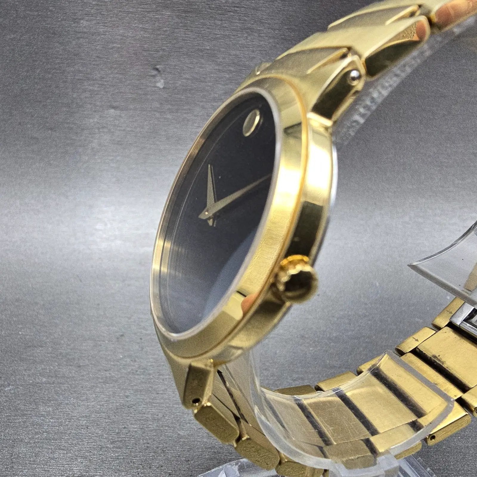 Movado Temo Watch Men 38mm Black Dial Gold Tone READ!!! 59.1.19.1319 New Battery2