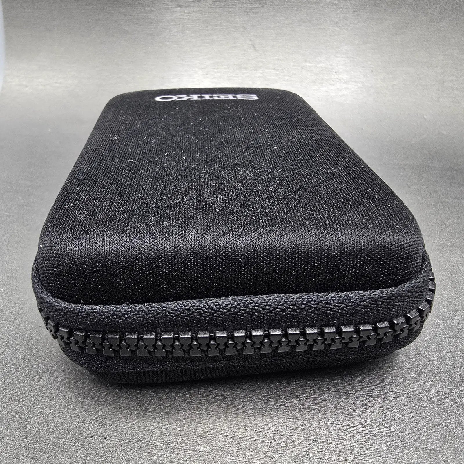 Seiko Travel Watch Case Black Fabric Plastic Rectangle Zipper3