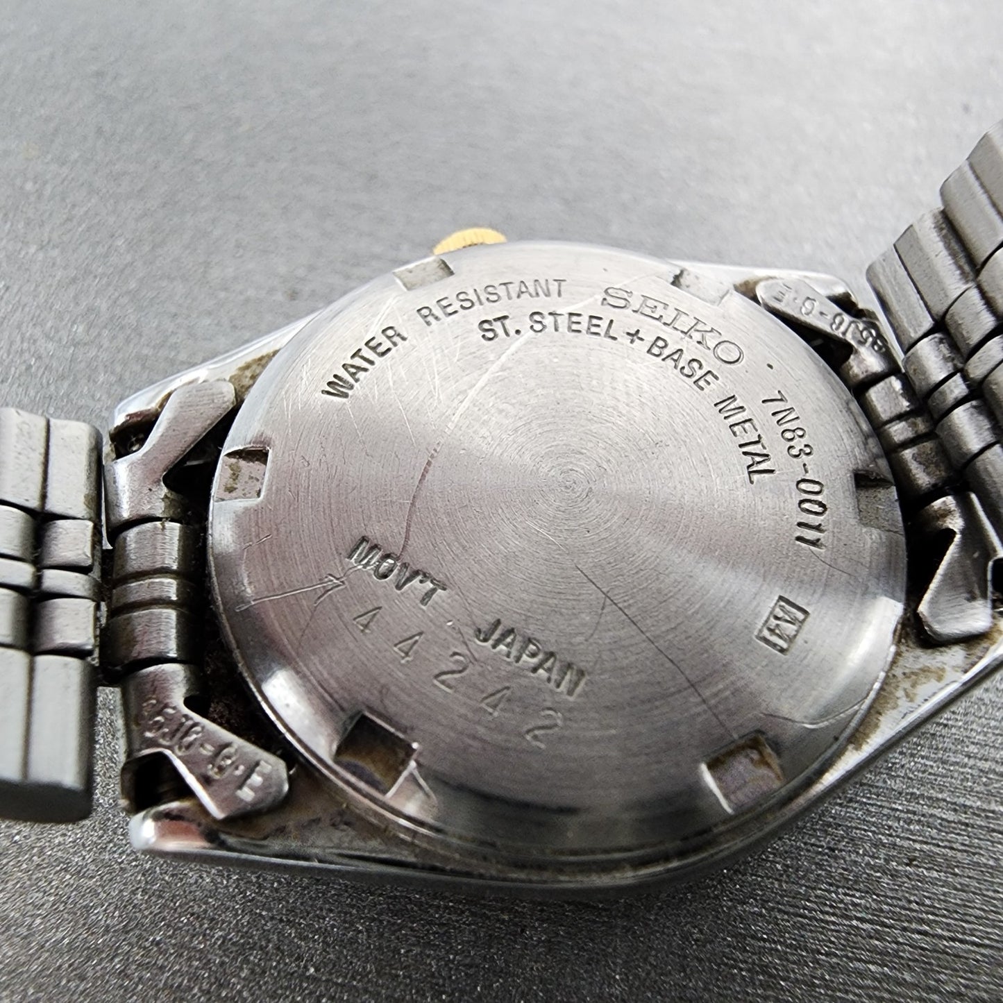 Seiko Watch Women 25mm White Dial Two Tone Daydate 7n830011 Round New Battery9