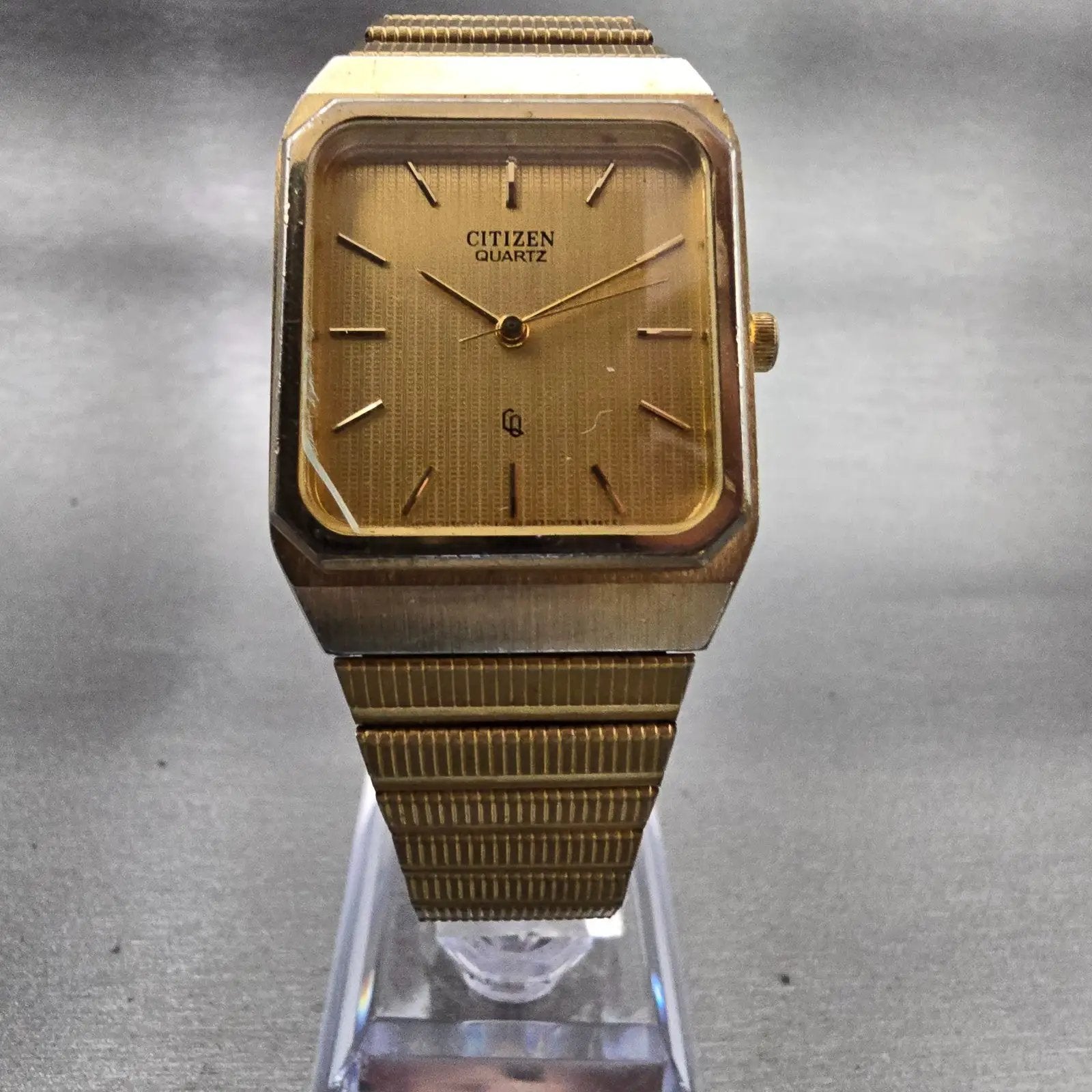 Citizen CQ Watch Men 27mm Gold Dial Gold Tone Rectangle 4031-986351 New Battery5
