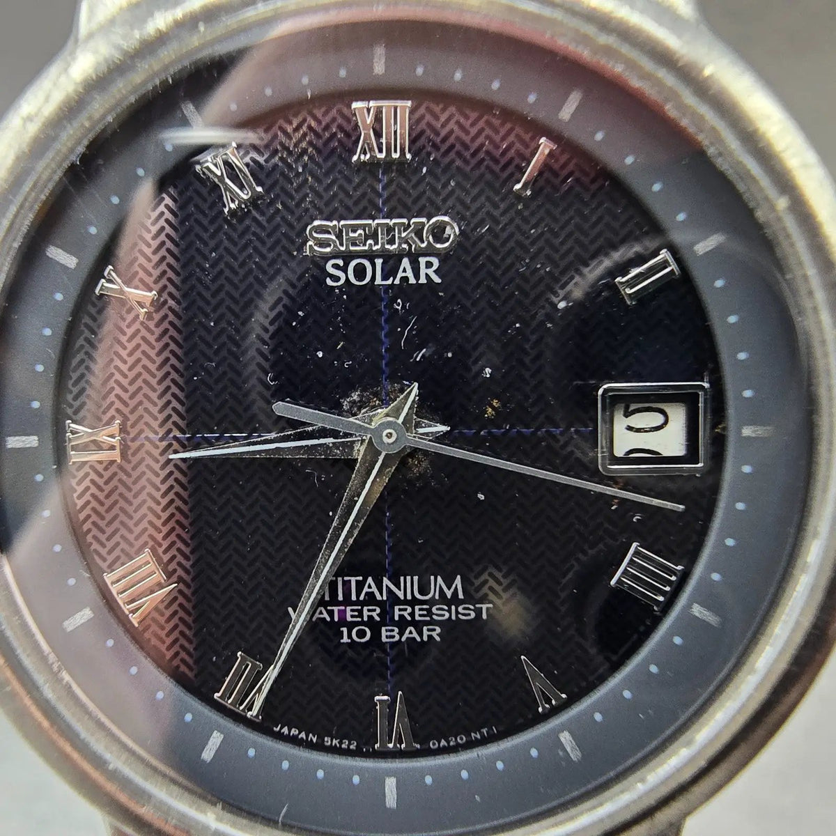 Seiko Solar Watch Men 35mm Black Dial Titanium Date Round 5K22-0A20 PARTS2