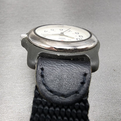 Vistorinox Swiss Army Watch Women 33mm White Dial Black Tone Date READ!! New Bat3