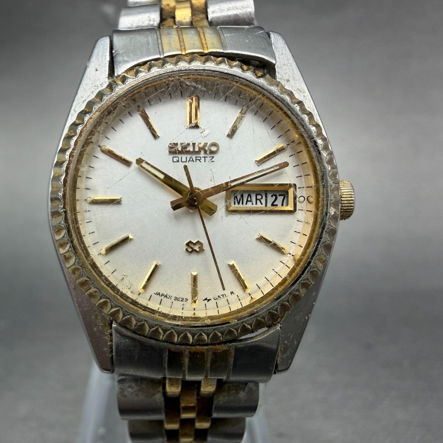 Seiko Watch Women 24mm White Dial Two Tone Daydate Round 3E23-0A69 New Batt HJ70