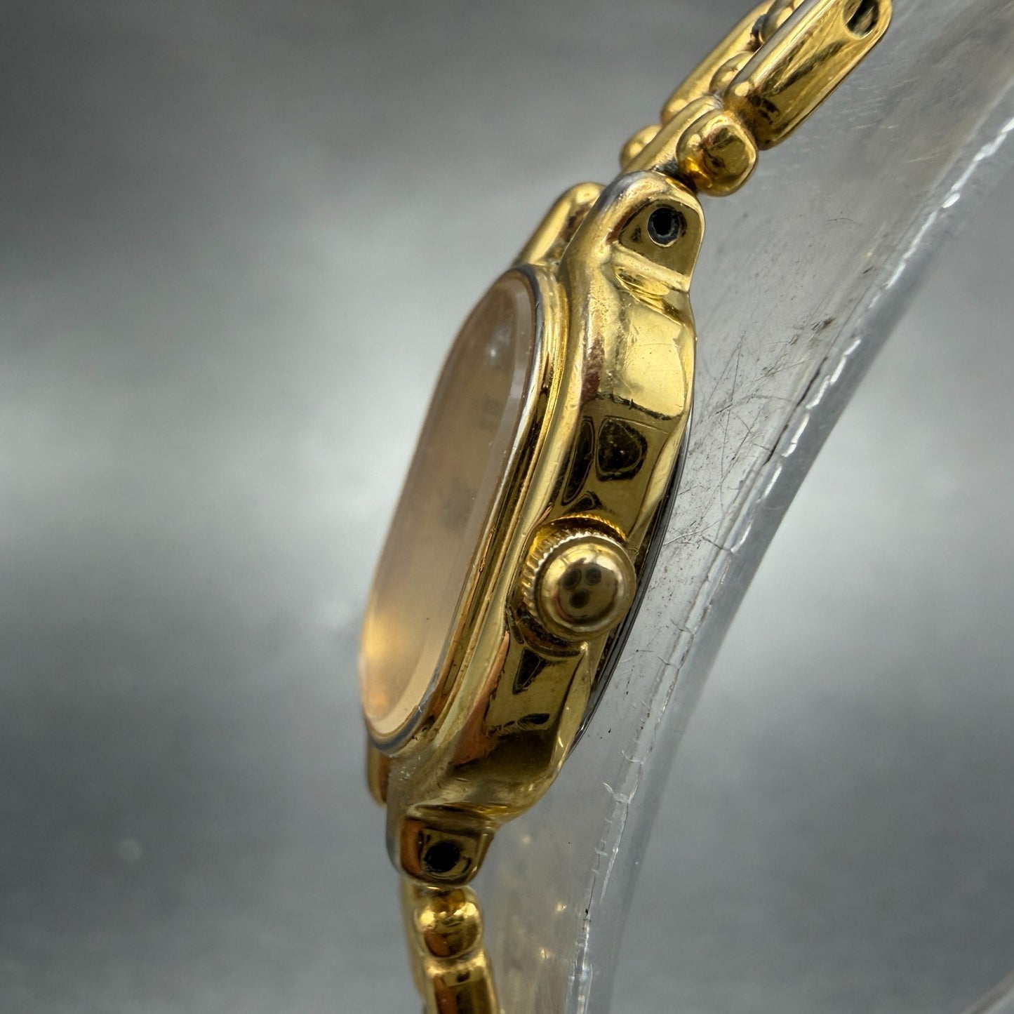 Seiko Watch Women 13mm Champagne Dial Gold Tone Oval 1e20-6039 New Battery VTG2