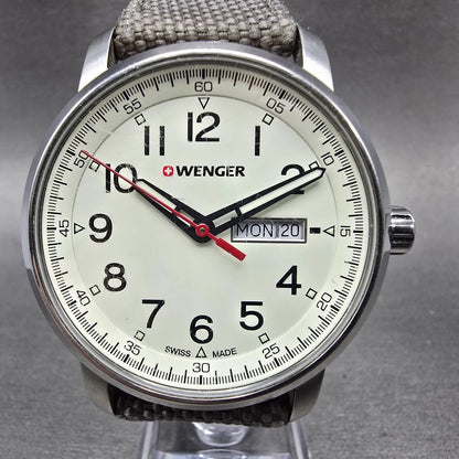 Wenger Attitude Watch Men 42mm White Dial Steel Daydate 01.1541.106 New Battery0