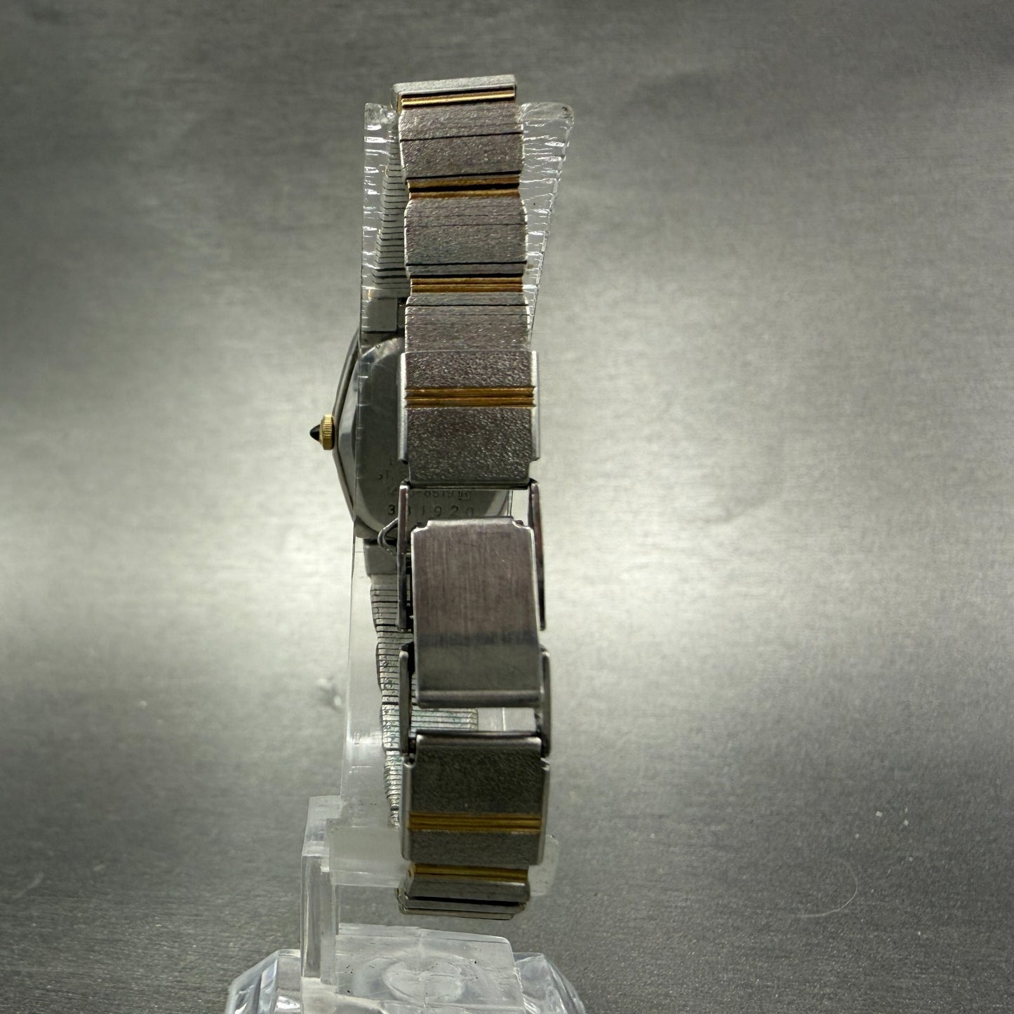 Seiko Watch Women 19mm Silver Dial Two Tone Oval Vintage 1400-8519 New Battey7