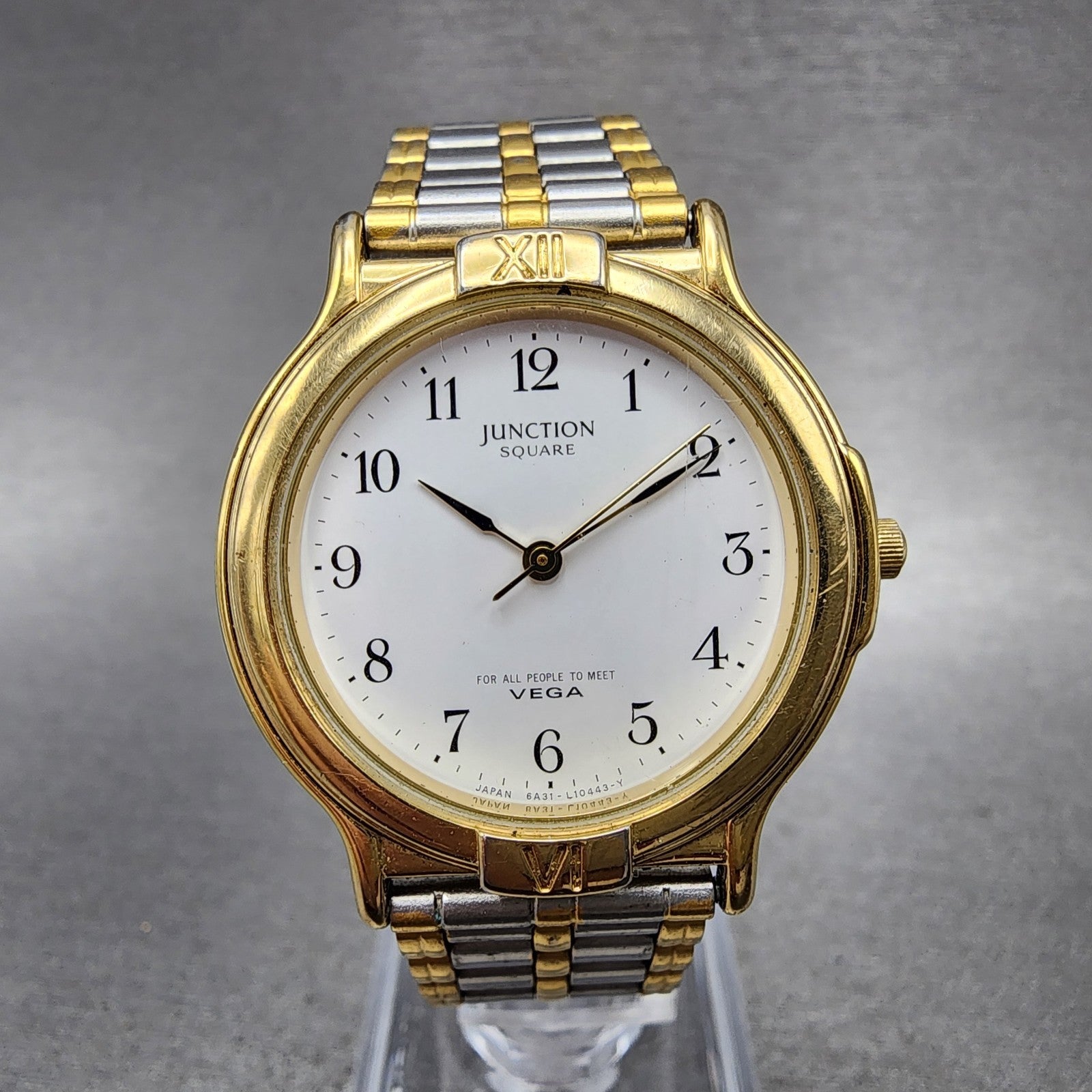 Vega Junction Watch Men 32mm White Dial Two Tone Round 6A31L04268 New Battery0