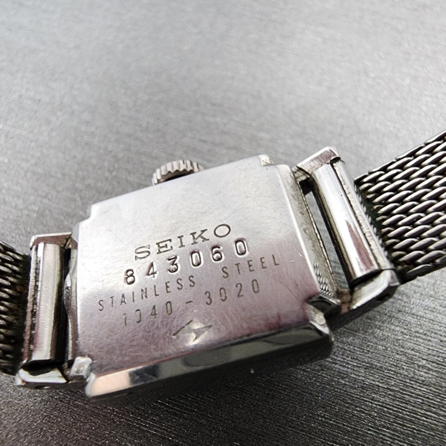 Seiko Solar Special Tank Watch Women 15mm Silver Tone Stainless Steel Runs9