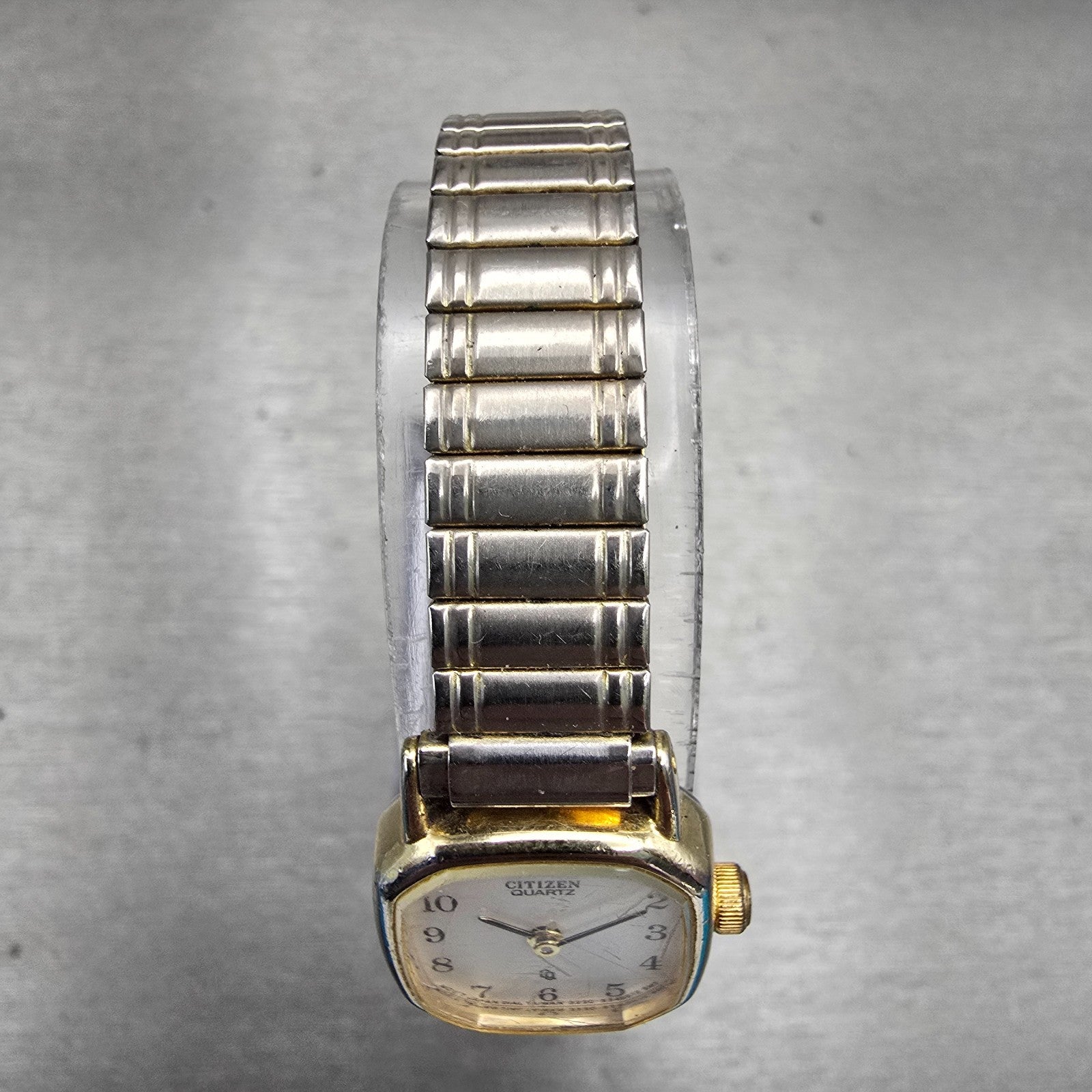 Citizen CQ Watch Women 17mm White Dial Two Tone Oval 3220-893476 New Battery VTG4