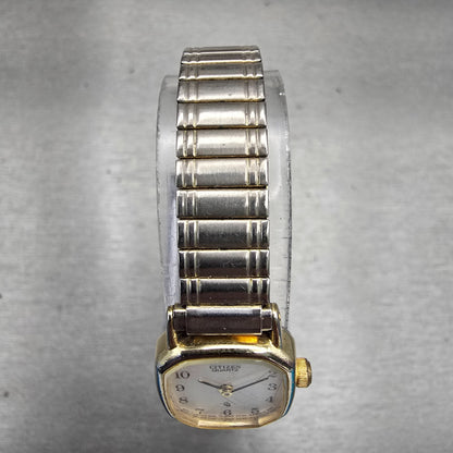 Citizen CQ Watch Women 17mm White Dial Two Tone Oval 3220-893476 New Battery VTG4