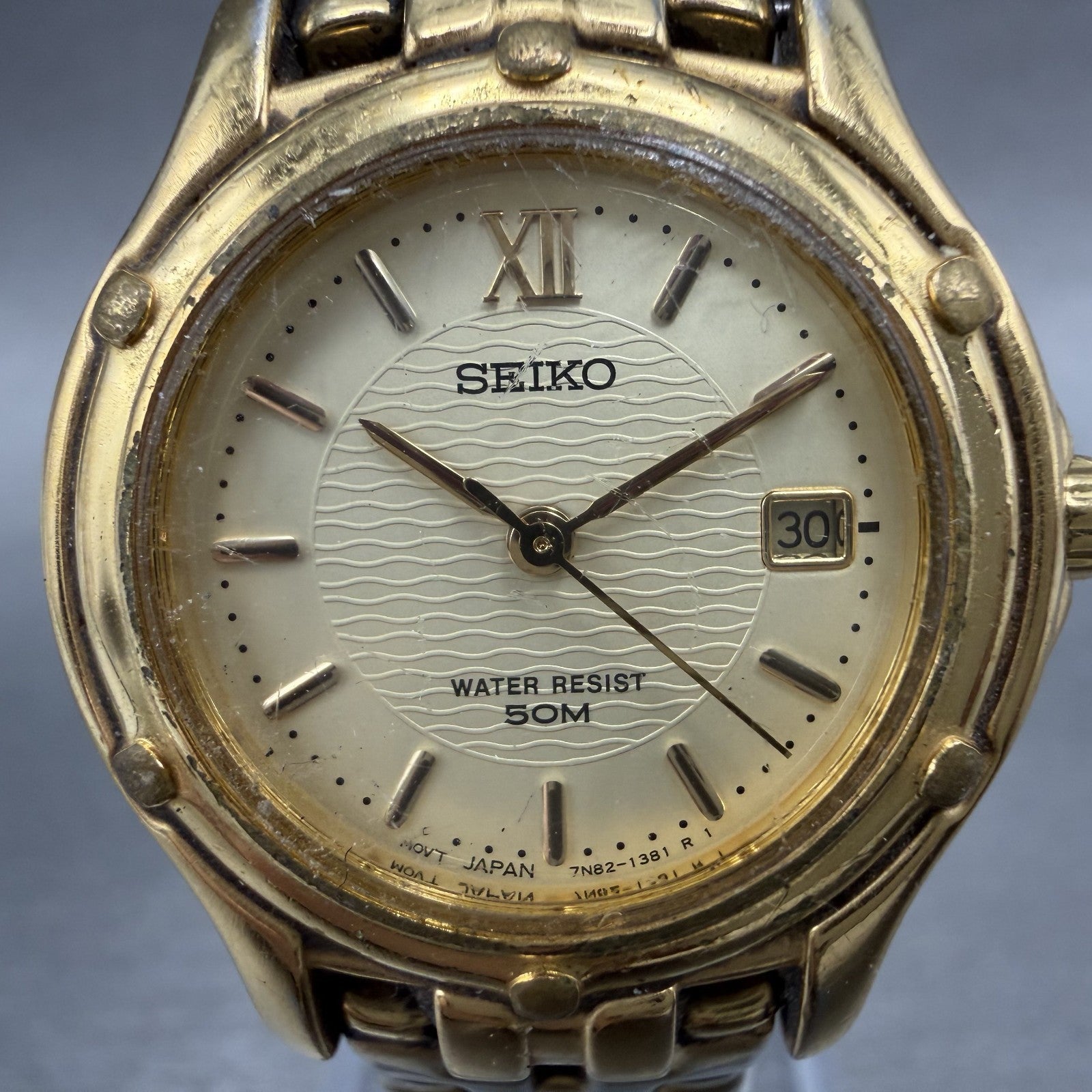 Seiko Watch Women 26mm White Dial Gold Tone Date Round 7n82-0599 New Battery GFE1