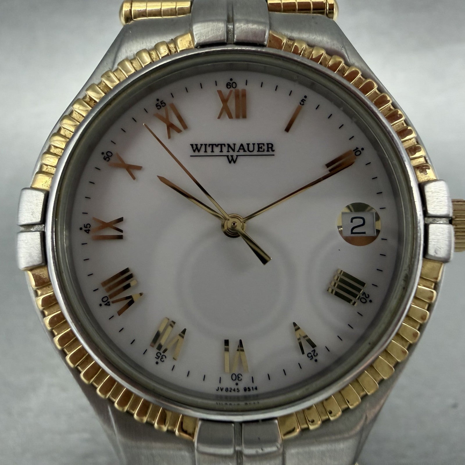 Wittnauer Watch Men 35mm White Dial Two Tone Date Round JV8245 9514 New Battery1