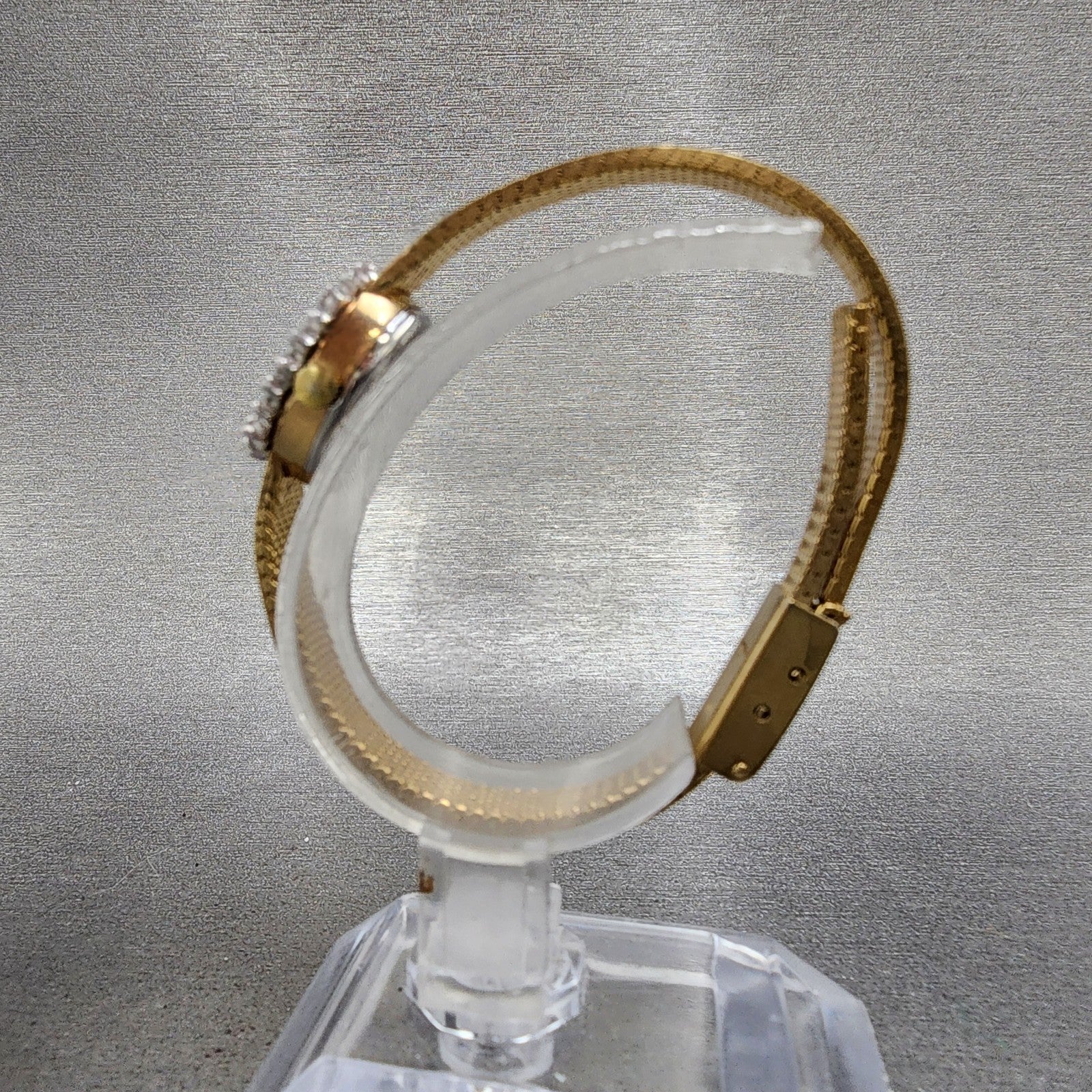 Elgin Watch Women 15mm Champagne Dial Gold Tone Oval Diamond bezel New Battery6