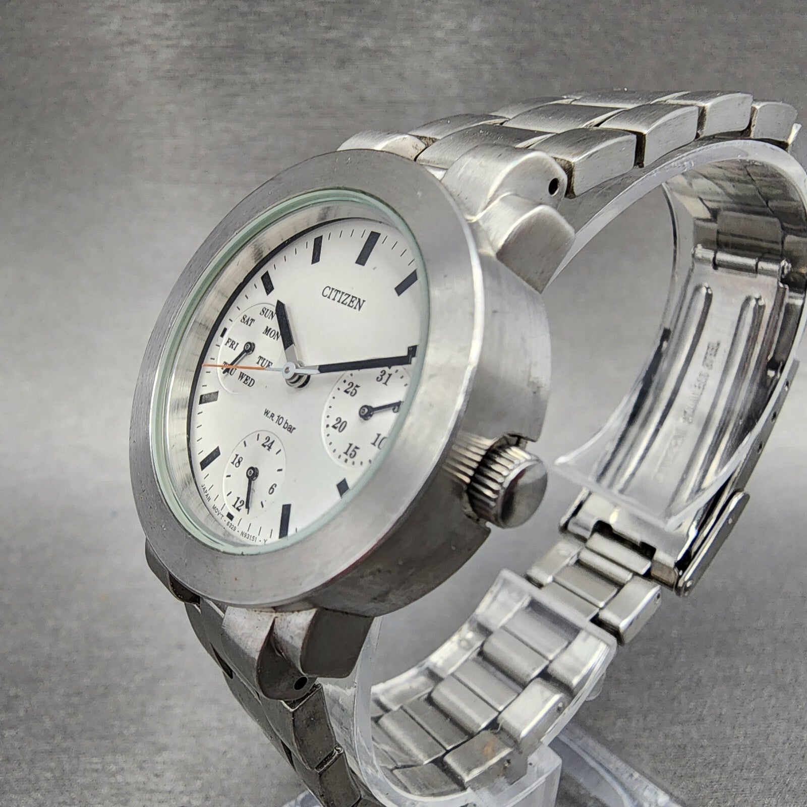 Citizen Watch Women 31mm White Dial Stainless Steel Daydate Round New Battery2