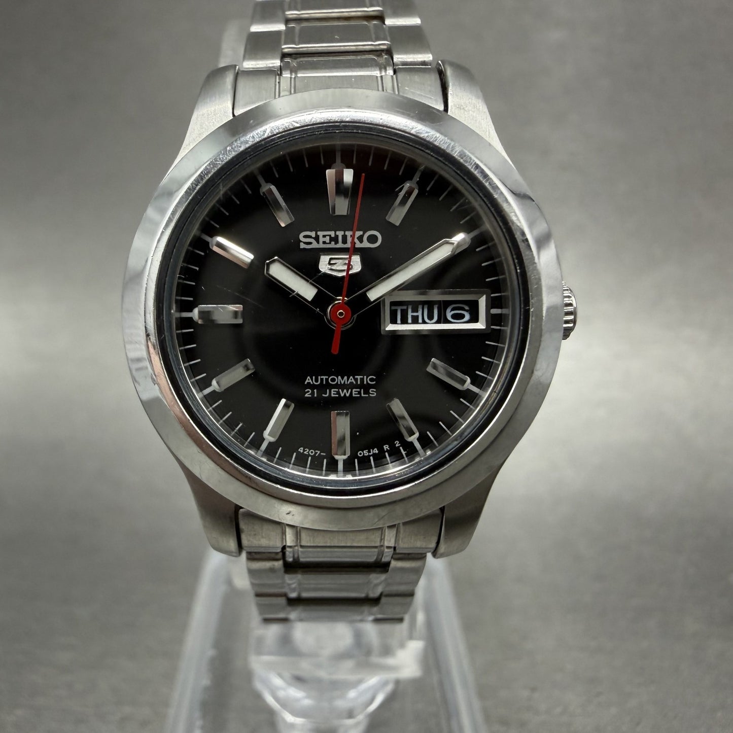 Seiko 5 Watch Women 25mm Balck Dial Stainless Steel Daydate Round 4207-01F0 Runs0