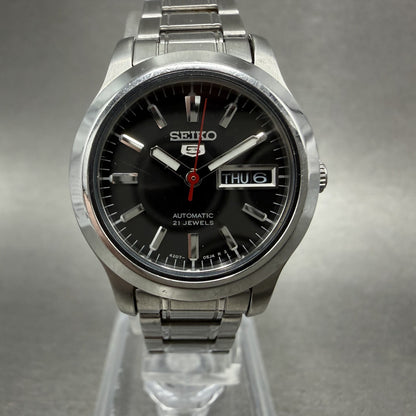 Seiko 5 Watch Women 25mm Balck Dial Stainless Steel Daydate Round 4207-01F0 Runs0