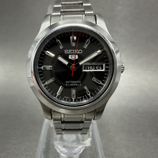 Seiko 5 Watch Women 25mm Balck Dial Stainless Steel Daydate Round 4207-01F0 Runs0