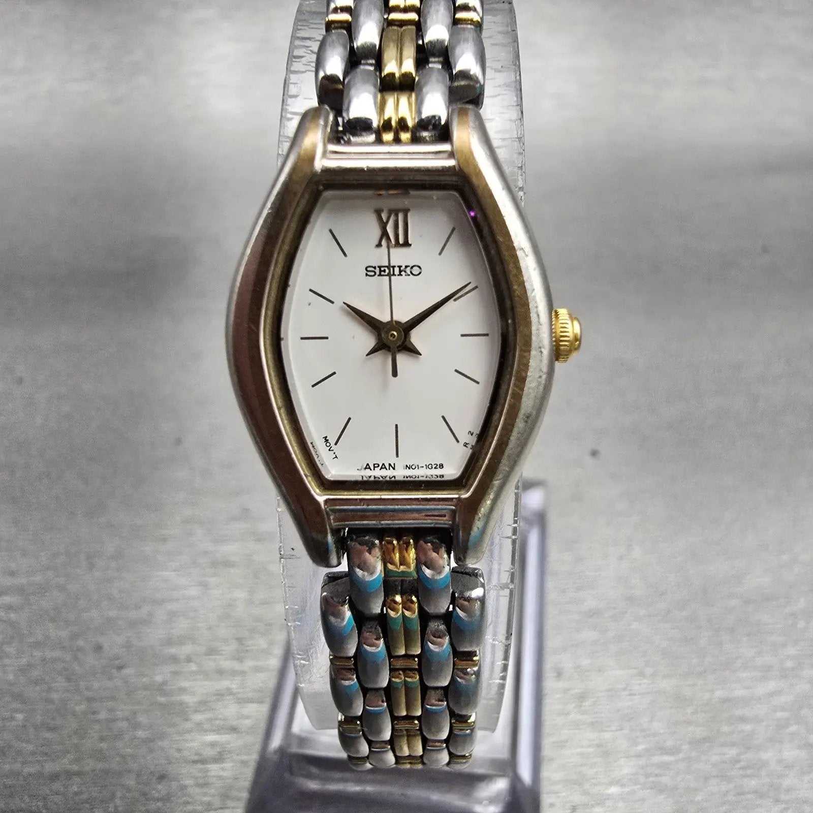 Seiko Watch Women 17mm White Dial Two Tone Oval 1N01-5C29 New Battery Vintage0