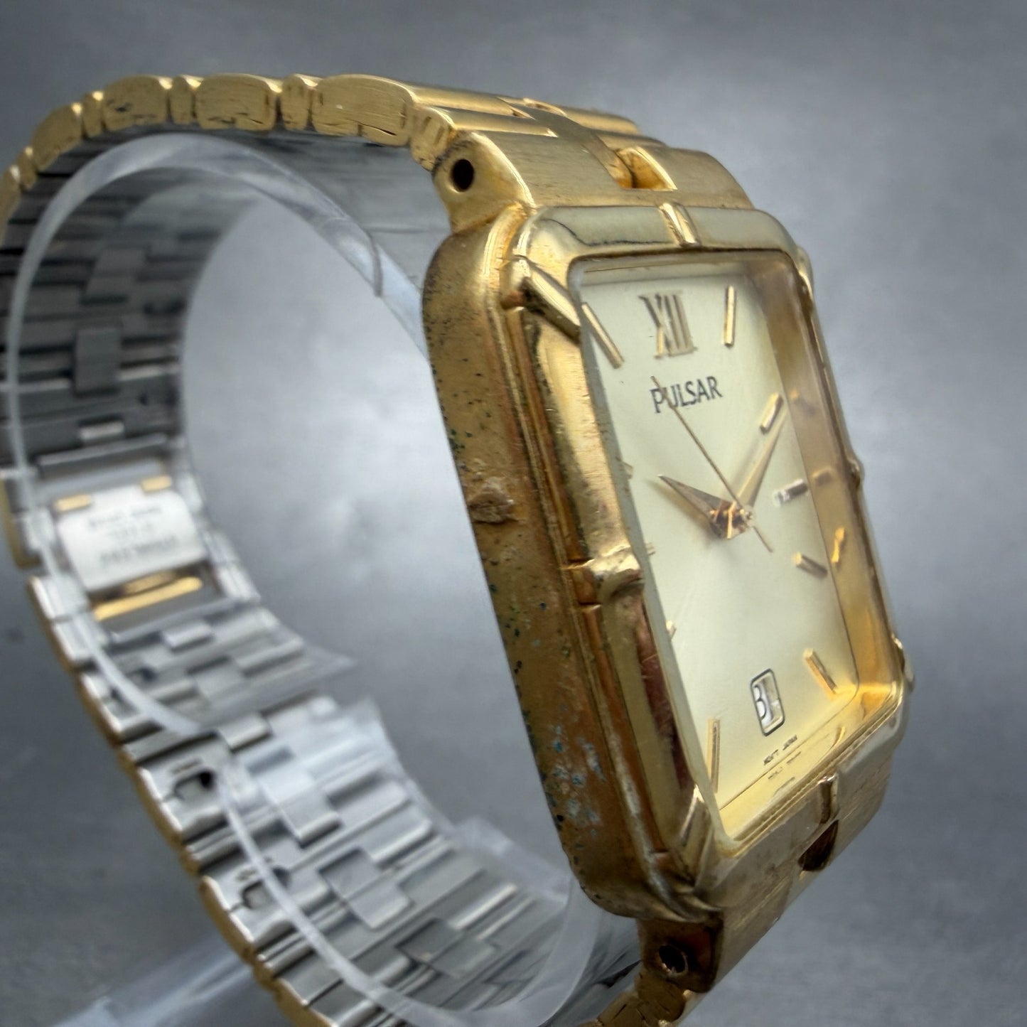 Pulsar Tank Watch Men 26mm Champagne Dial Gold Tone Date Rectangle New Battery 33