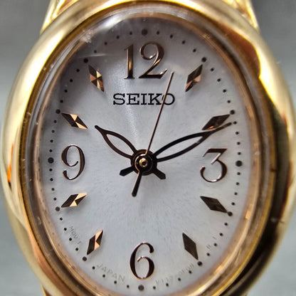 Seiko Lukia Solar Watch Women 20mm White Dial Rose Gold Oval V117-0CR0 Runs1