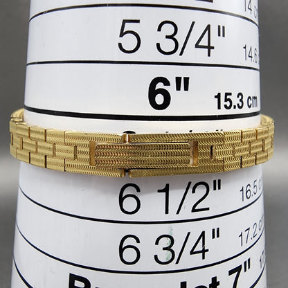 Bulova Watch Women 12mm Cream Dial Gold Tone Oval 92T29 New Battery NOS13