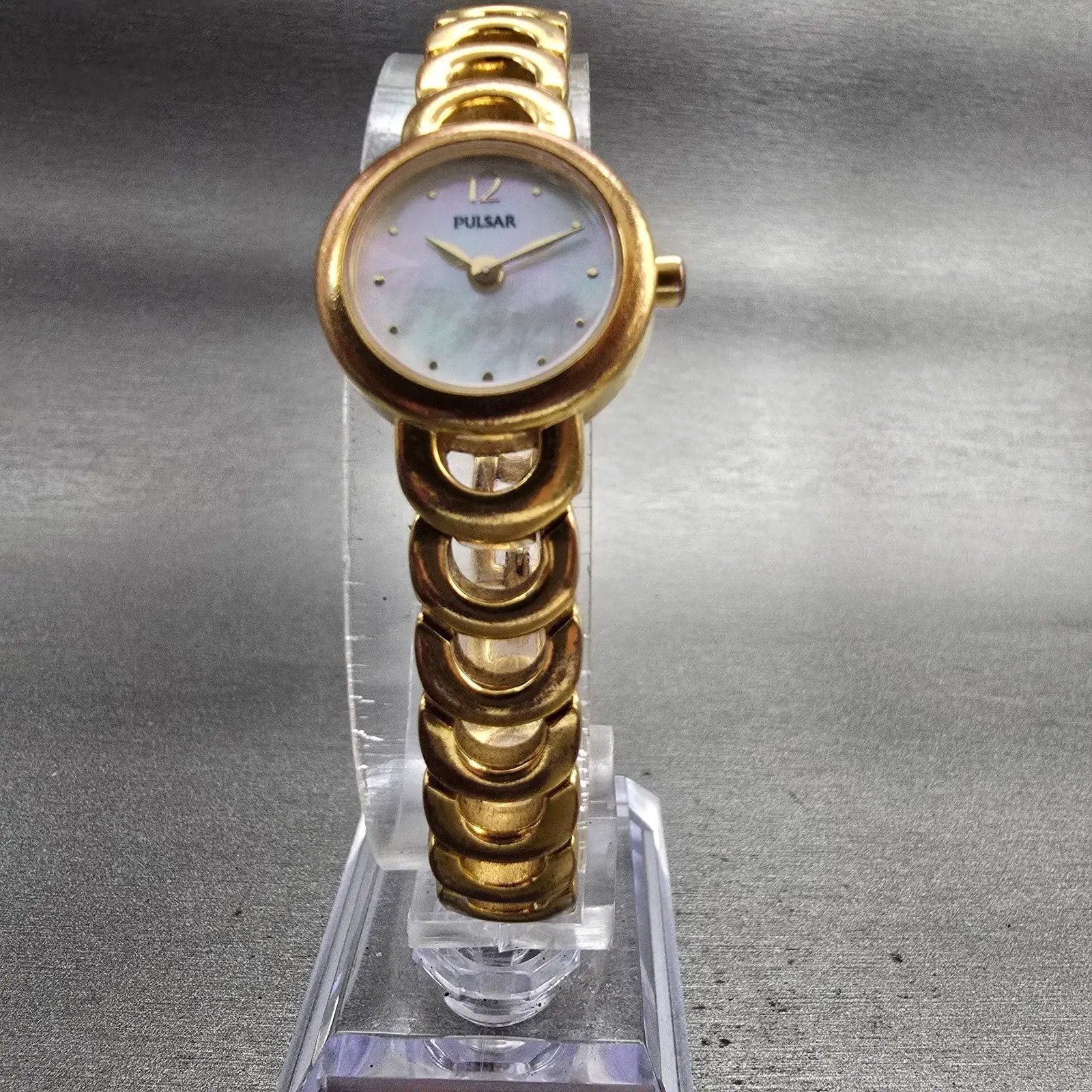 Seiko Pulsar Watch Women 19mm MOP Dial Gold Tone Round 1N00-X145 New Battery VTG5