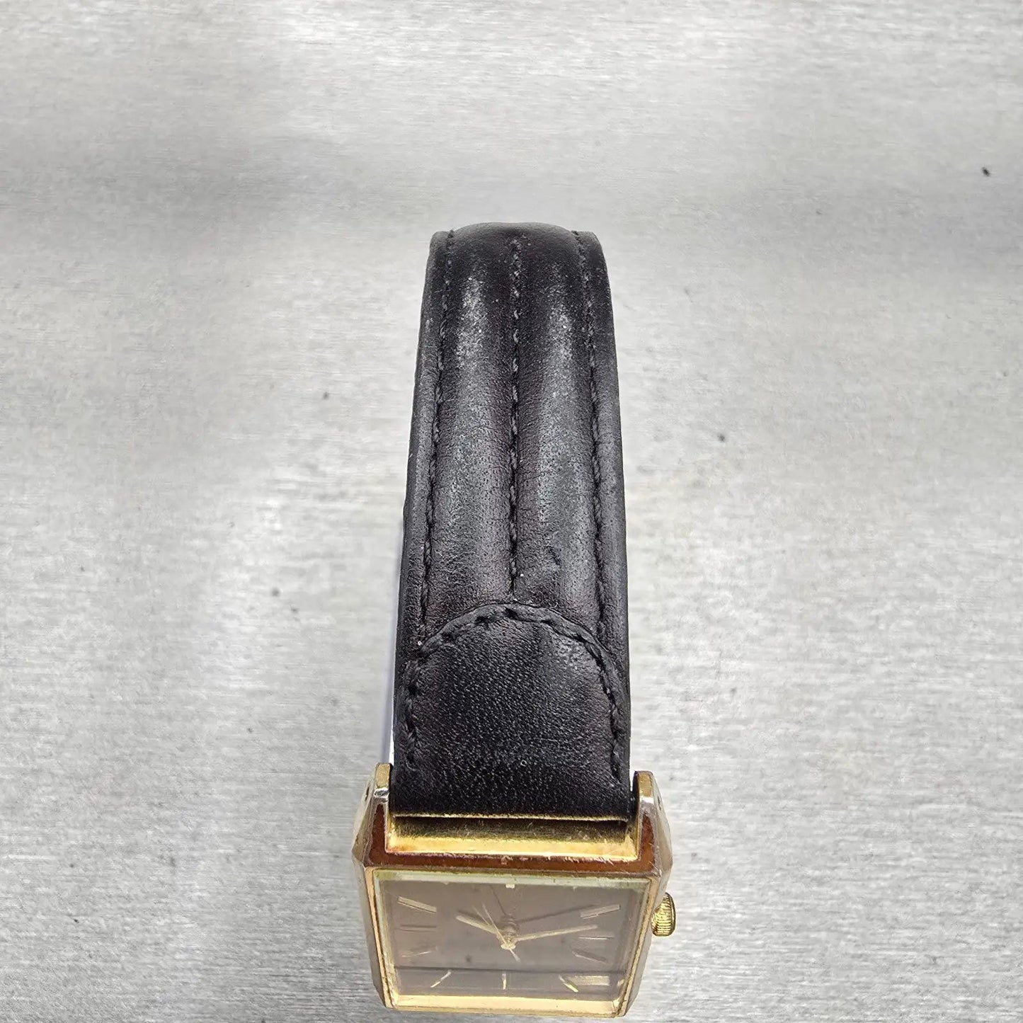 Citizen CQ Watch Men 25mm Black Dial Gold Tone Rectangle 3630-890825 New Battery4