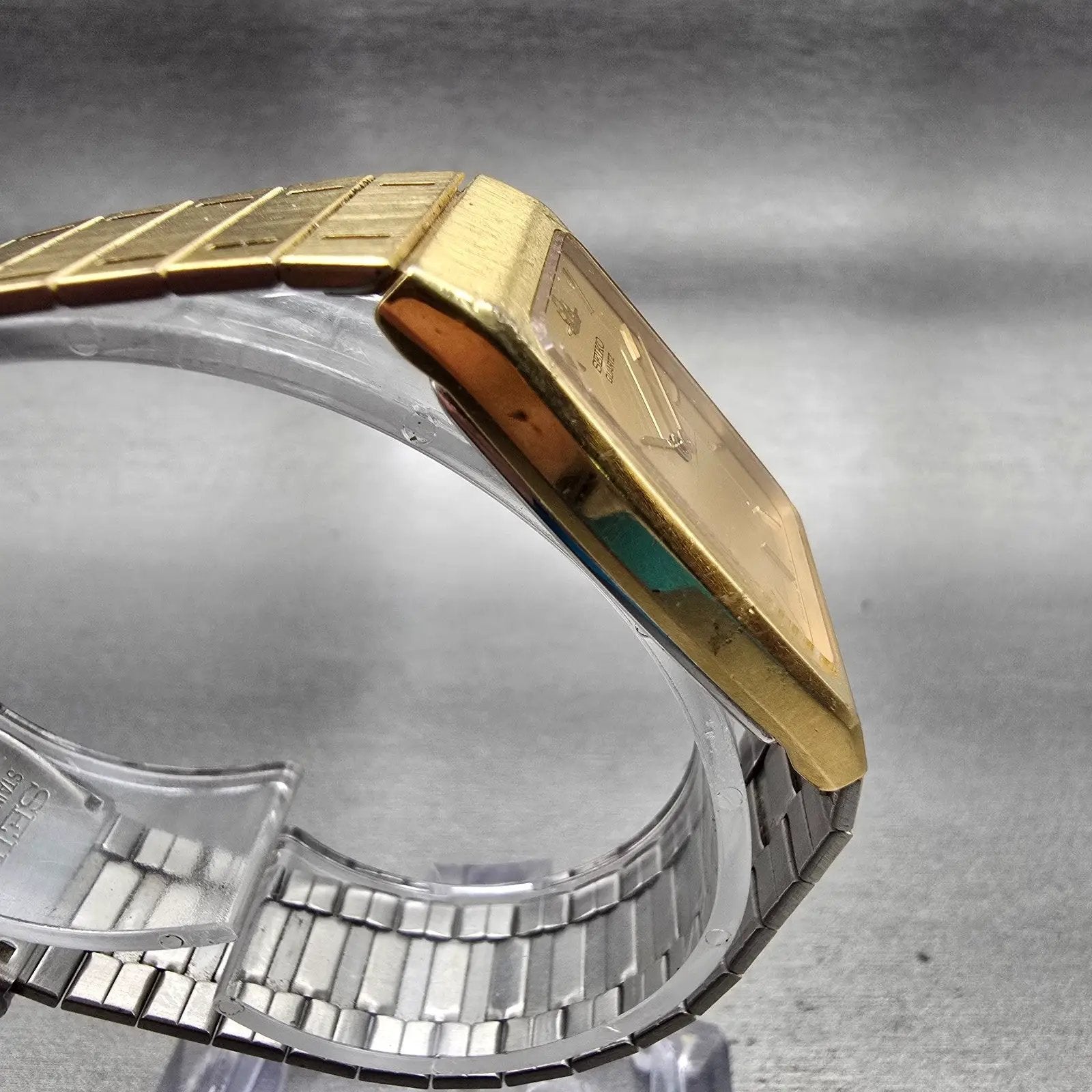 Seiko Watch Men 24mm Gold Dial Gold Tone Rectangle 5P30-5190 New Battery Vintage3