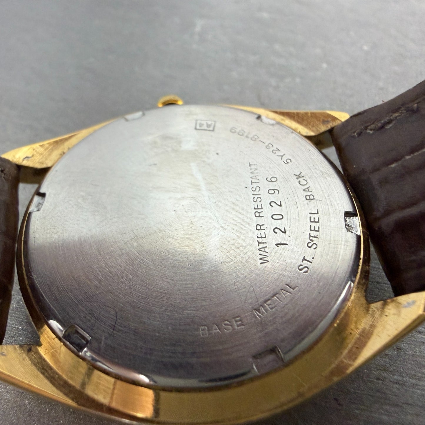 Seiko SQ Watch Men 37mm Champagne Dial Gold Tone Daydate 5Y23-8189 New Battery9