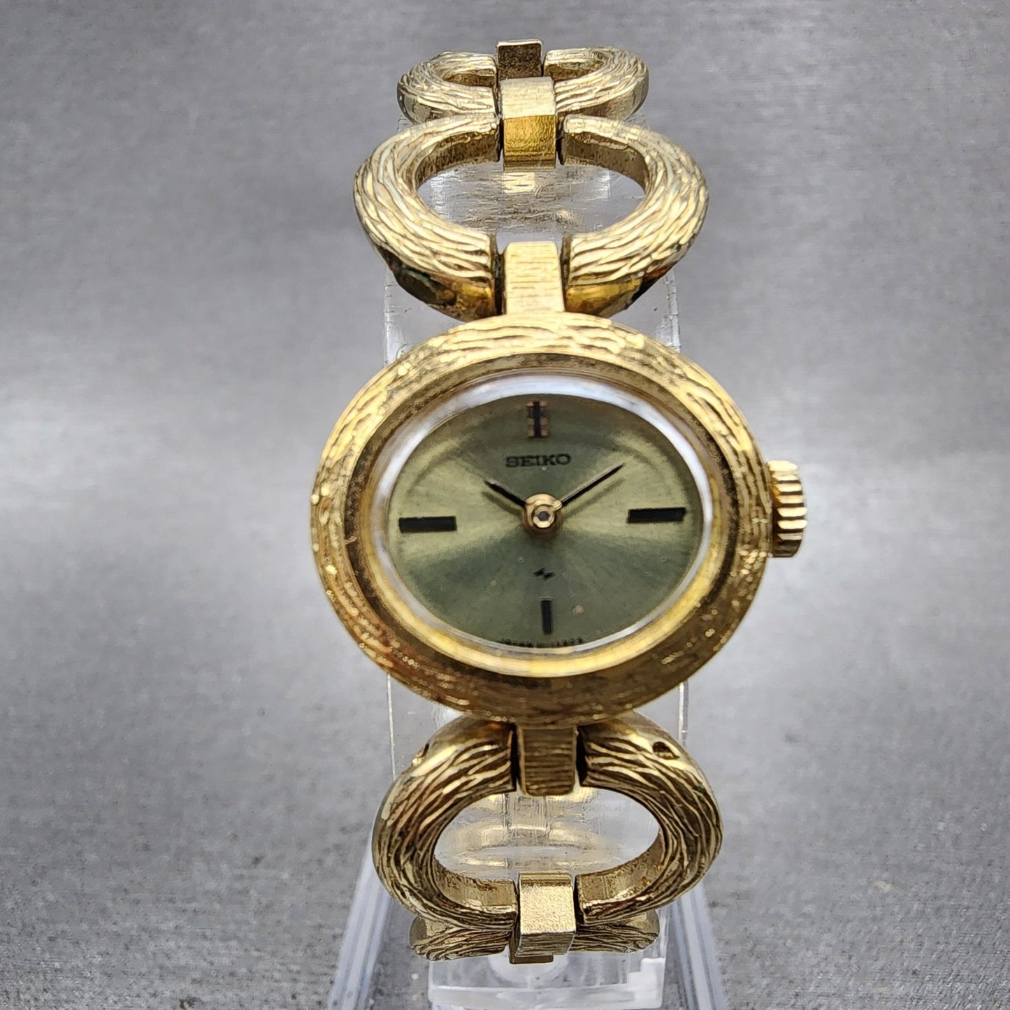 Seiko Watch Women 20mm Champagne Dial Gold Tone Manual Wind Round 117510 Runs0