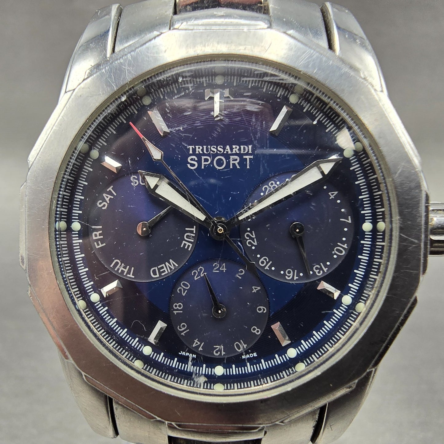 Trussardi Sport Watch Men 36mm Blue Dial Silver Tone Daydate Round New Battery3