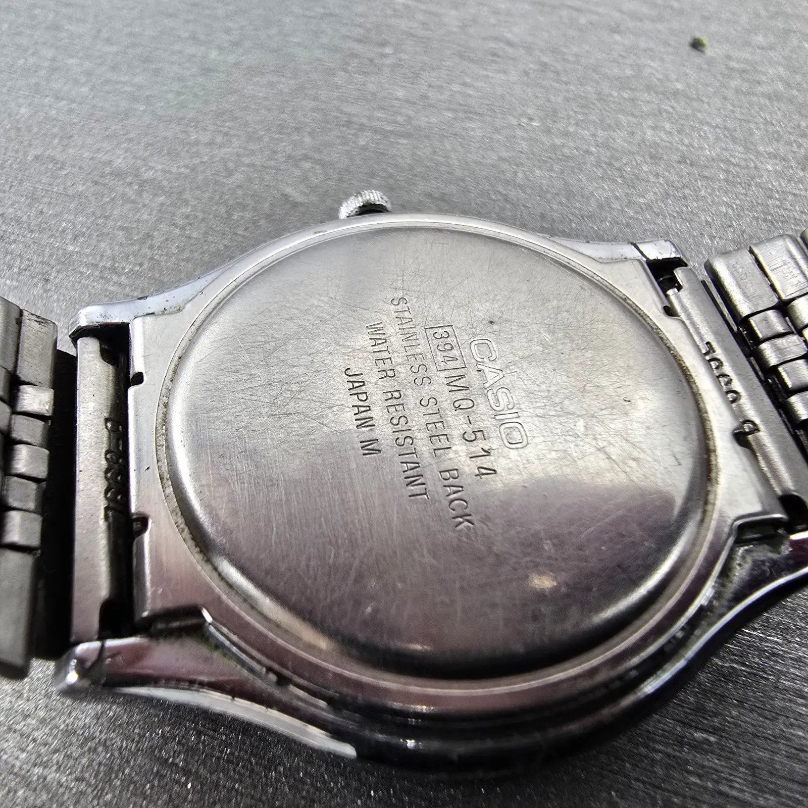 Casio MQ-514 Watch Men 33mm Silver Dial Silver Tone Round Daydate New Battery ZA8