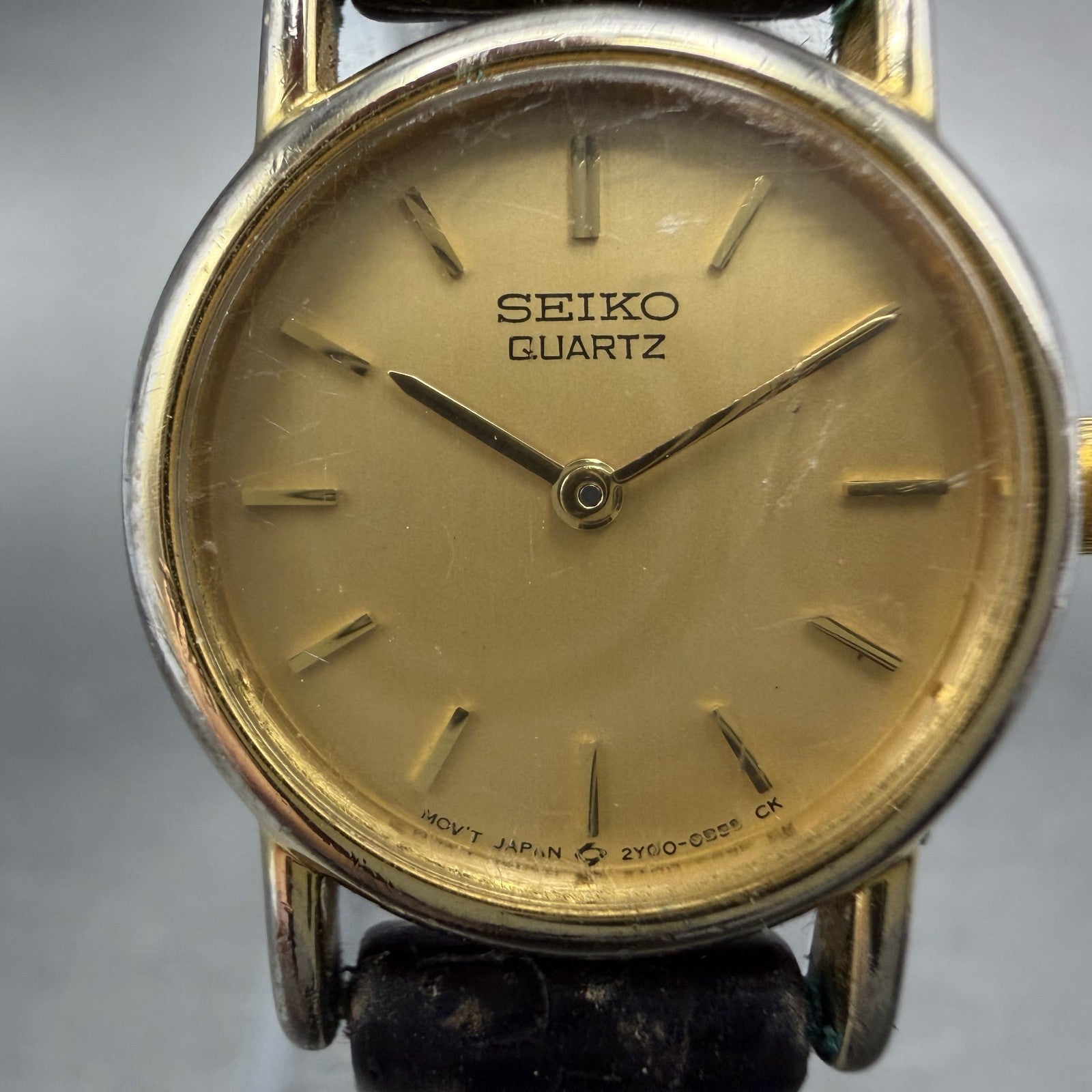 Seiko Watch Women 20mm Gold Dial Gold Tone Round 2y00-0A19 New Battery Vintage1