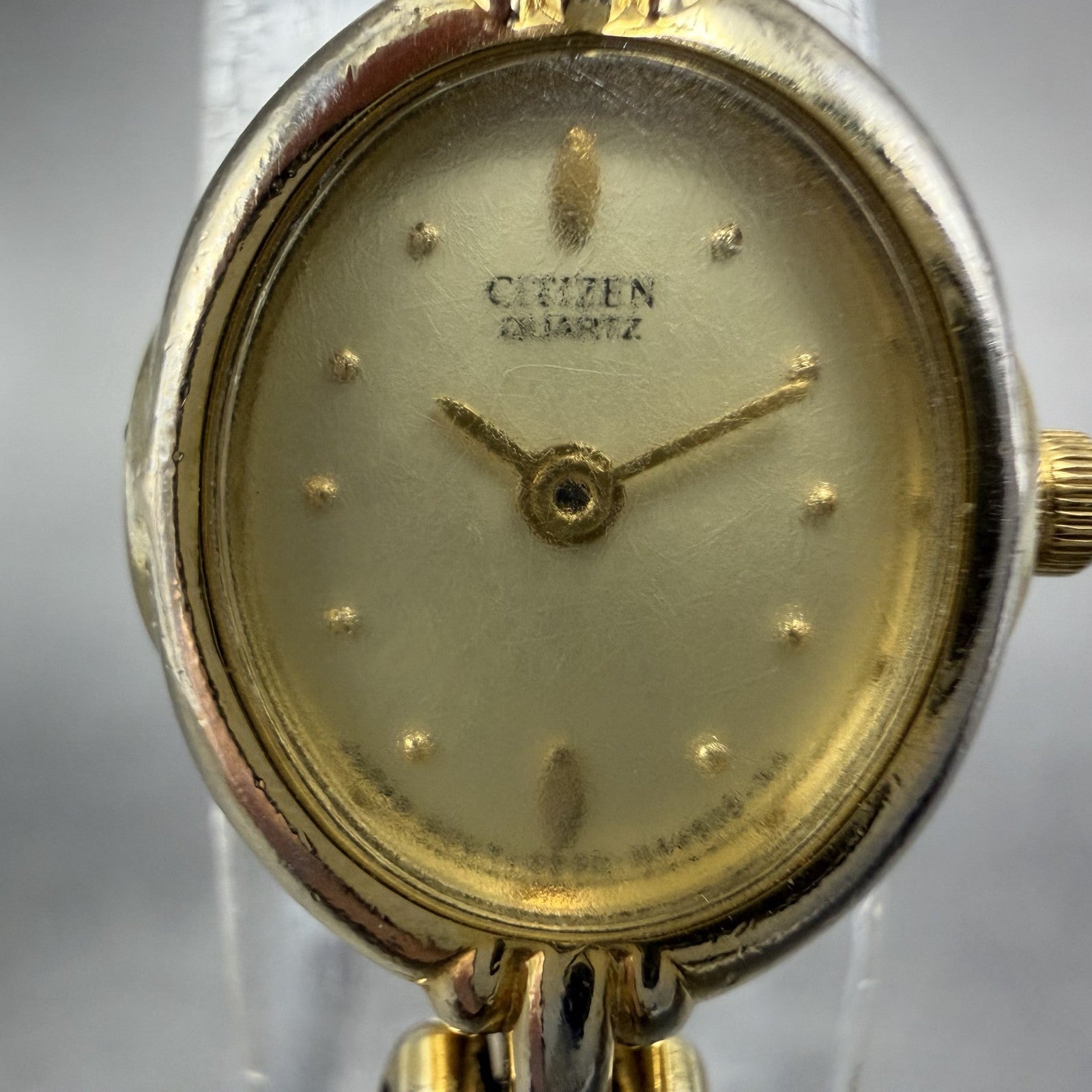 Citizen Watch Women 16mm Champagne Dial Gold Tone Oval 5920-S49589 New Battery1