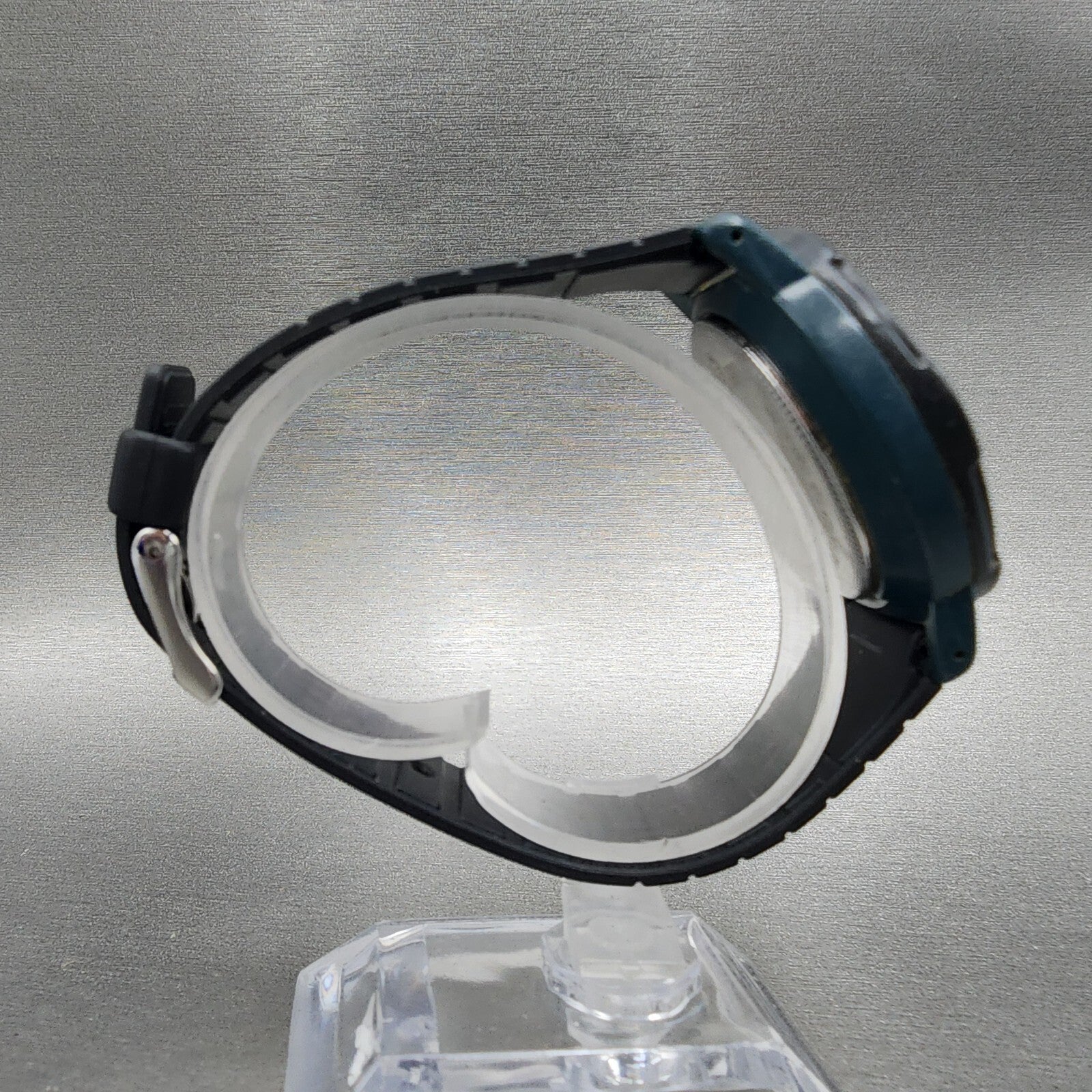 Victorinox Swiss Army Striker Watch Men 40mm Black Dial Blue Tone Date New Batt8