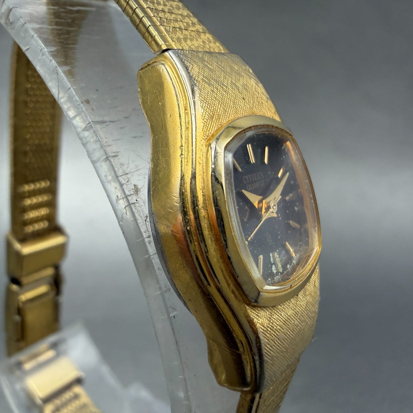 Citizen CQ Watch Women 17mm Black Dial Gold Tone Round 2951-S07581 New Battery3