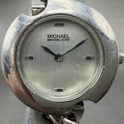 Michael Kors Watch Women 29mm Silver Dial Steel Round MK-4033 New Battery1