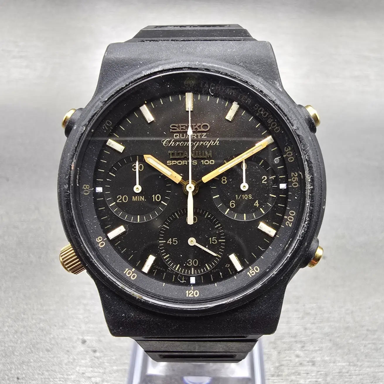 Seiko Sports 100 Chronograph Watch Men 39mm Black Dial Titanium 7A28-7069 NewBat0