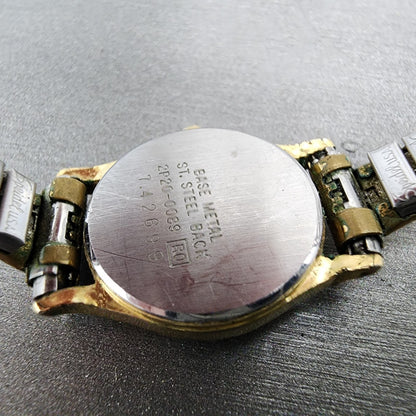 Seiko Watch Women 19mm White Dial Gold Tone Round 2p200089 New Battery9