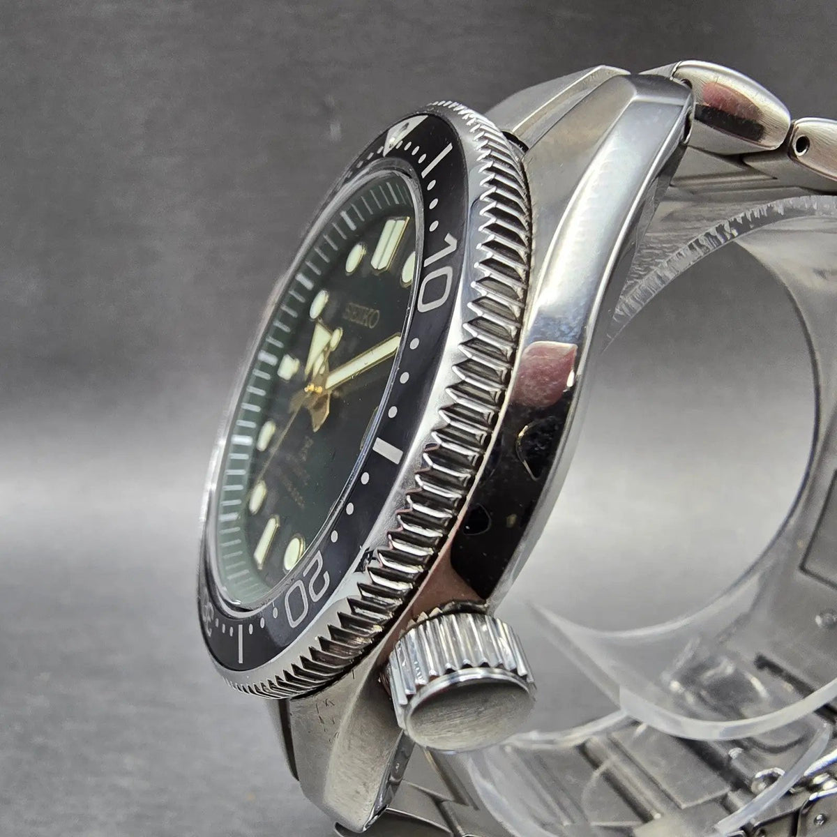 Seiko Prospex SPB105 Watch Men 44mm Green Dial Steel Date Round Automatic Works3