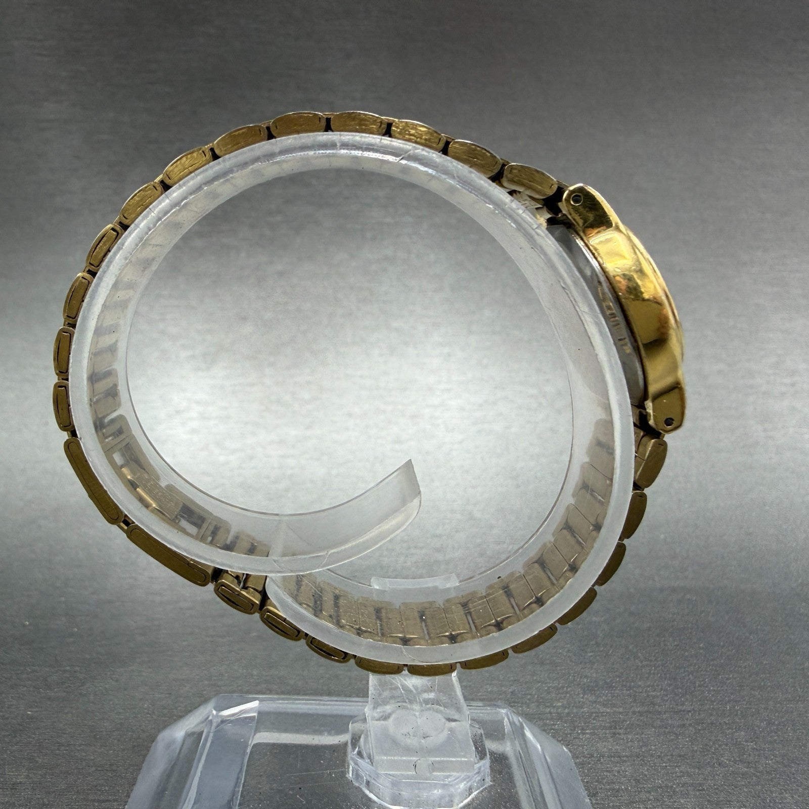 Seiko Watch Women 19mm Cream Dial Gold Tone Round Vintage V401-0988 New Battery9