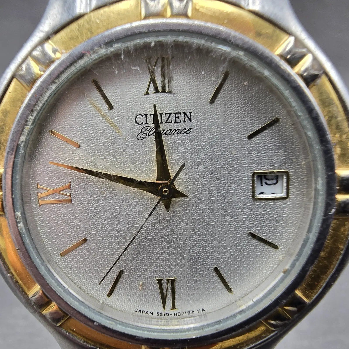 Citizen Elegance Watch Men 35mm White Dial Two Tone Date 5510-H04511 PARTS VTG2