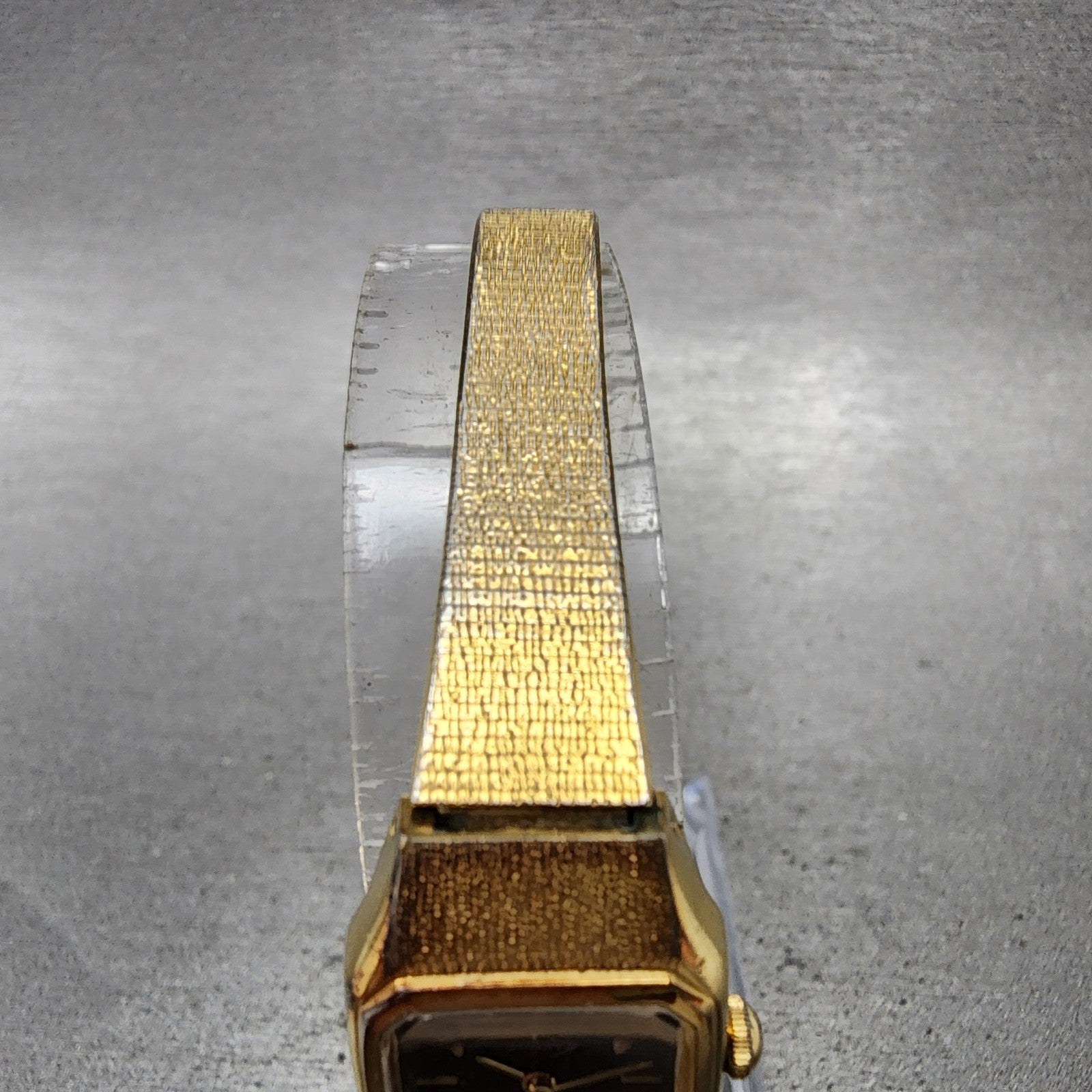 Seiko Tank Watch Women 17mm Brown Dial Gold Tone Rectangle 54205019 New Battery4