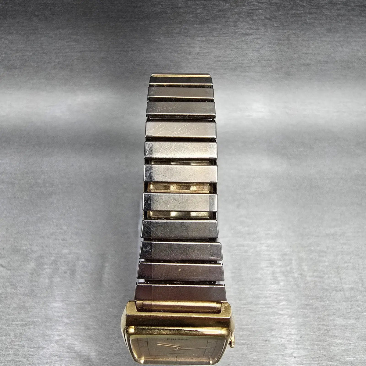 Seiko Pulsar Watch Men 27mm Champagne Dial Gold Tone Rectangle Y130-5240 New Bat4