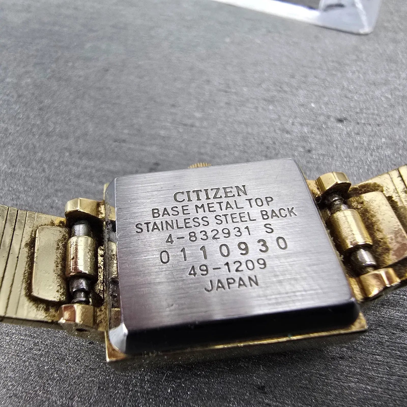 Citizen CQ Tank Watch Women 16mm Brown Dial Gold Tone 4-832931 New Battery VTG9